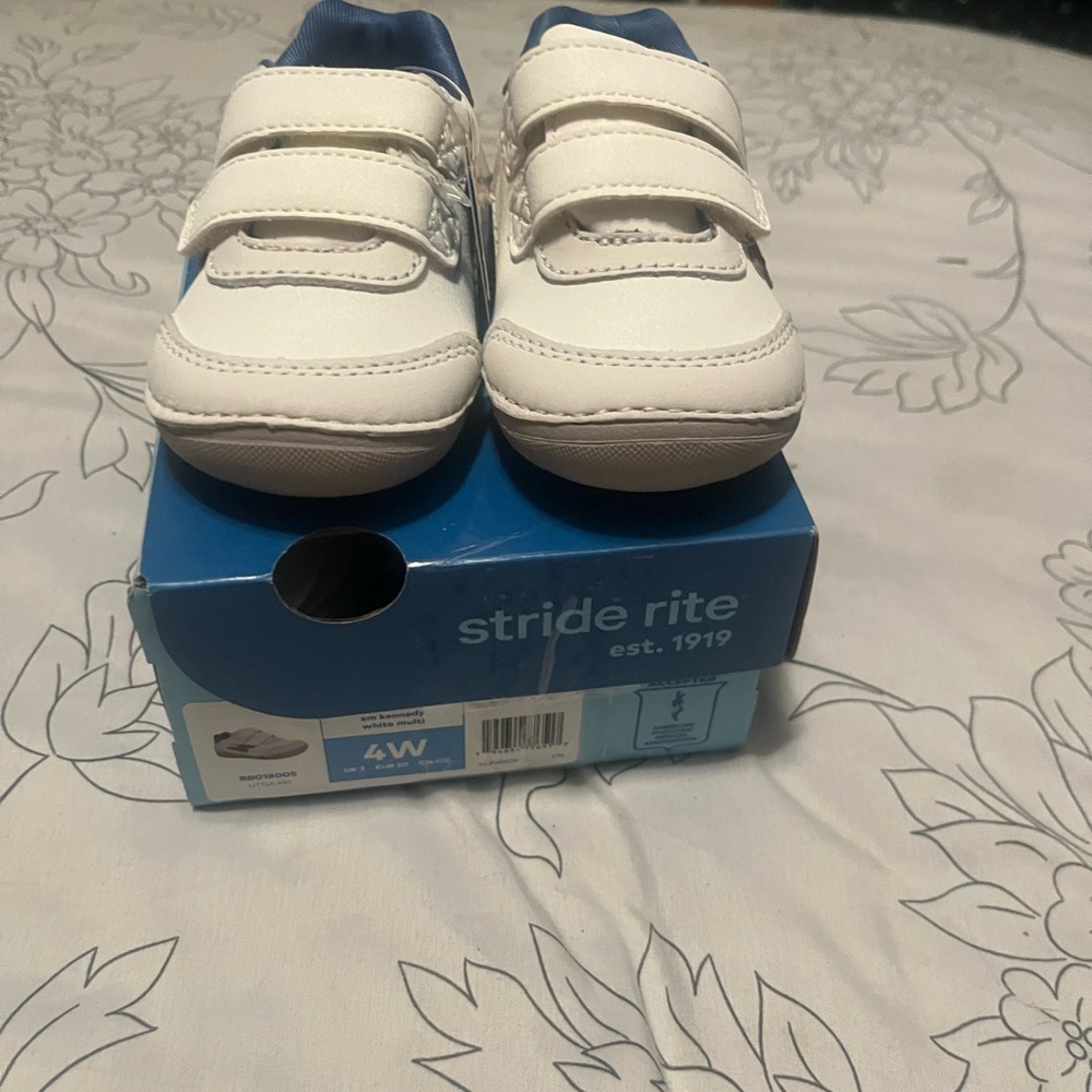 Stride Rite Baby Soft Motion Kennedy Sneakers